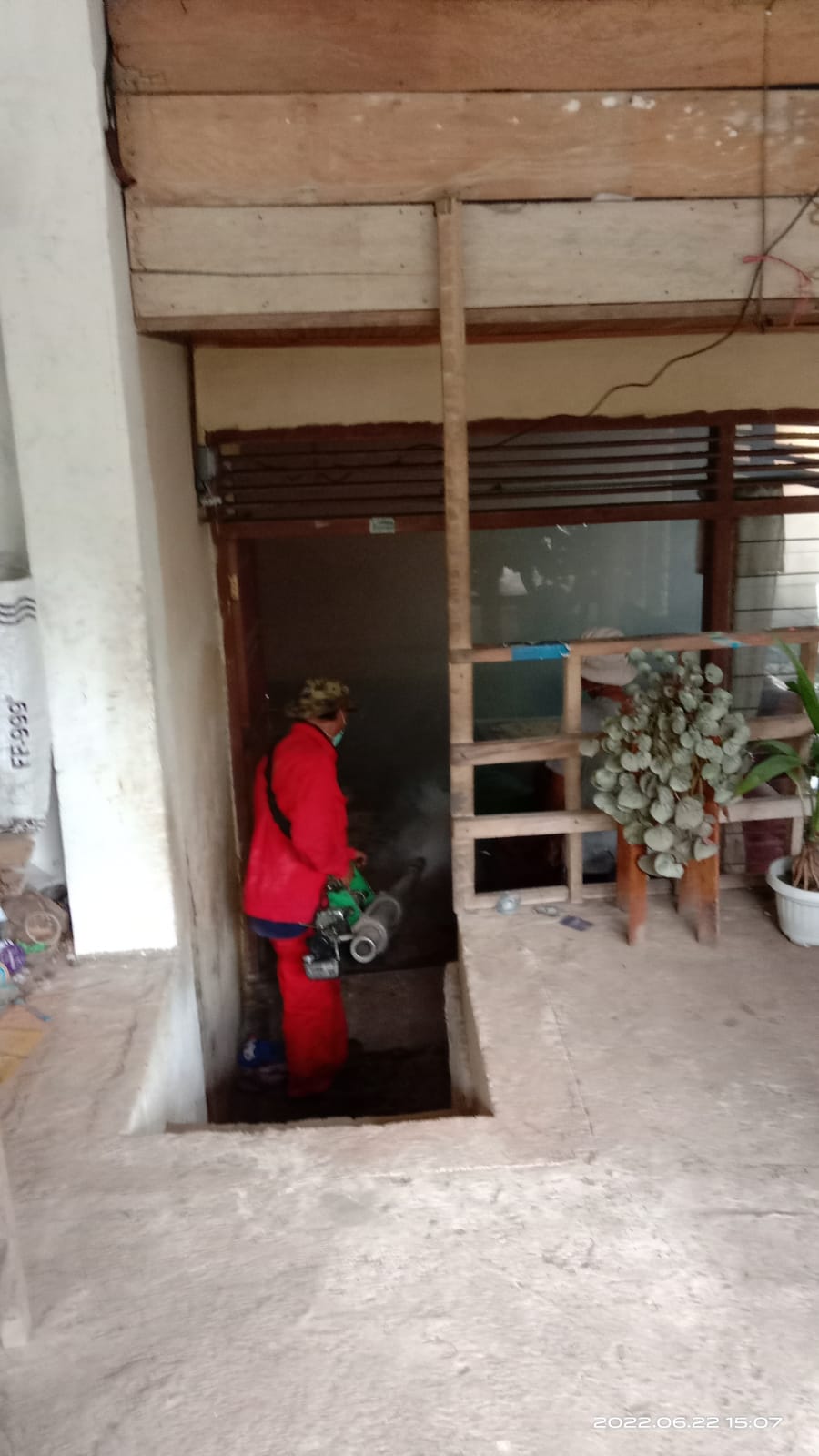 UPT PUSKESMAS BALAI SELASA LAKUKAN FOGGING NYAMUK DBD
