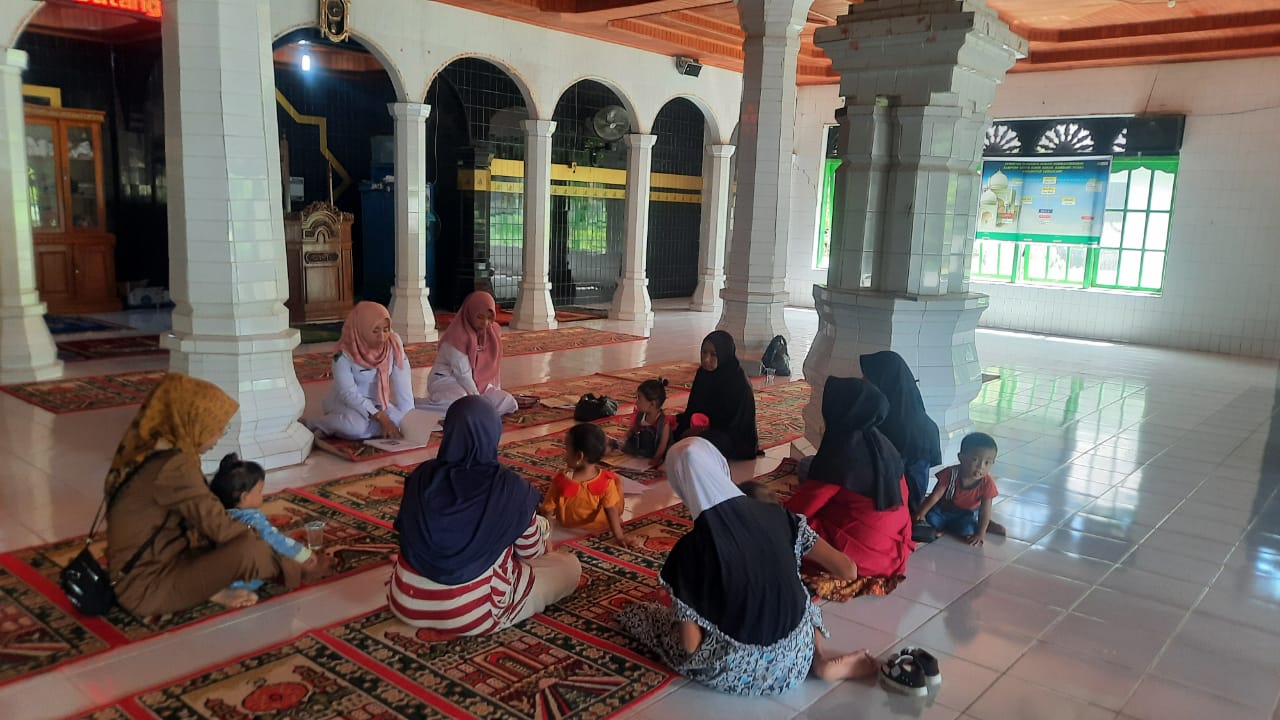 KELAS IBU BALITA di KAMPUNG LUBUK SARIK NAGARI KAMBANG UTARA WILKER UPT PUSKESMAS KOTO BARU . 