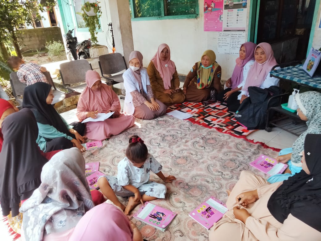 Pelaksanaan kelas ibu hamil ,Senin tgl 27 di Pustu koto taratak Puskesmas Surantih