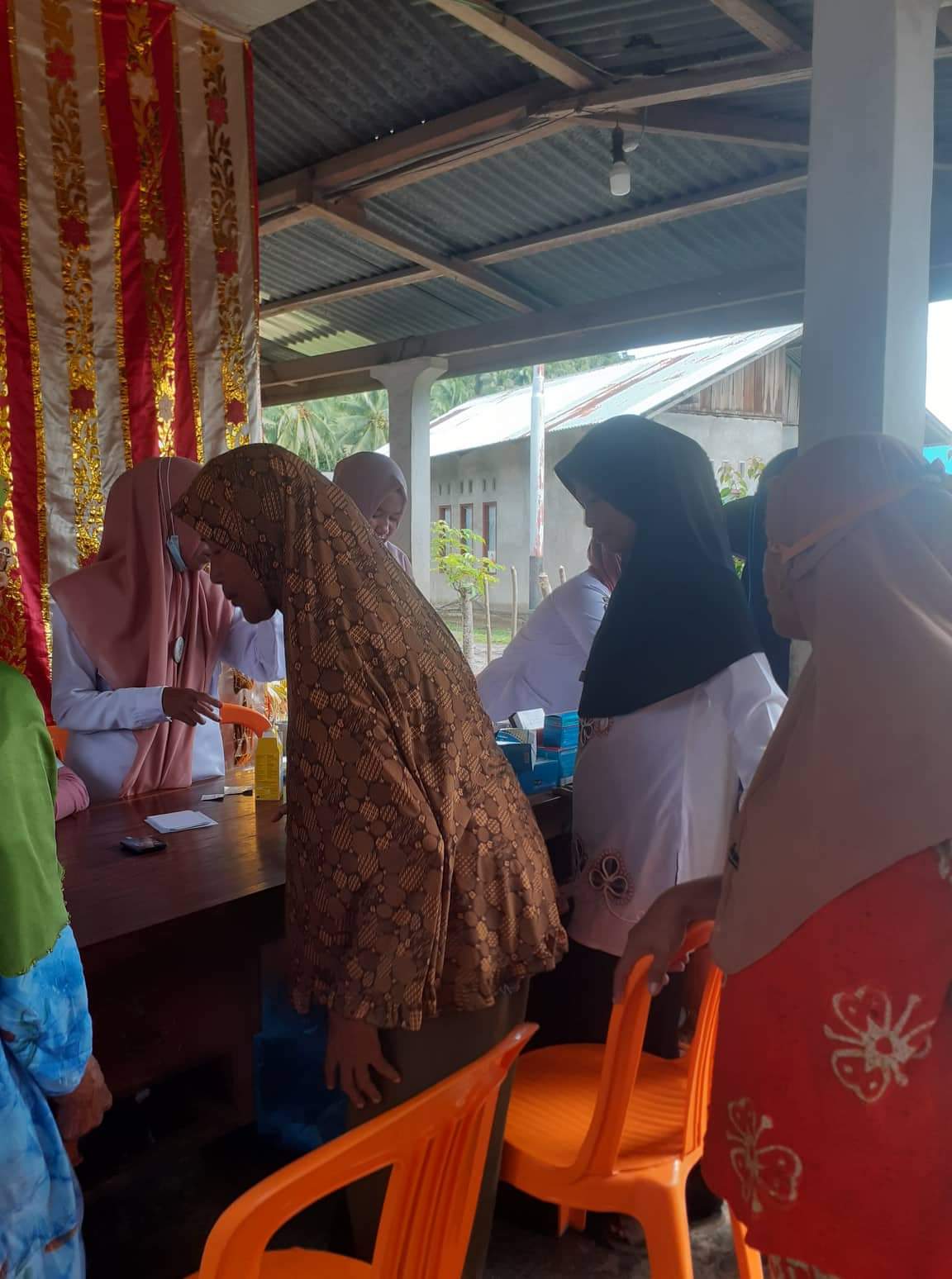 Puskesmas  Surantih lakukan Posbindu PTM  dinagari Surantih