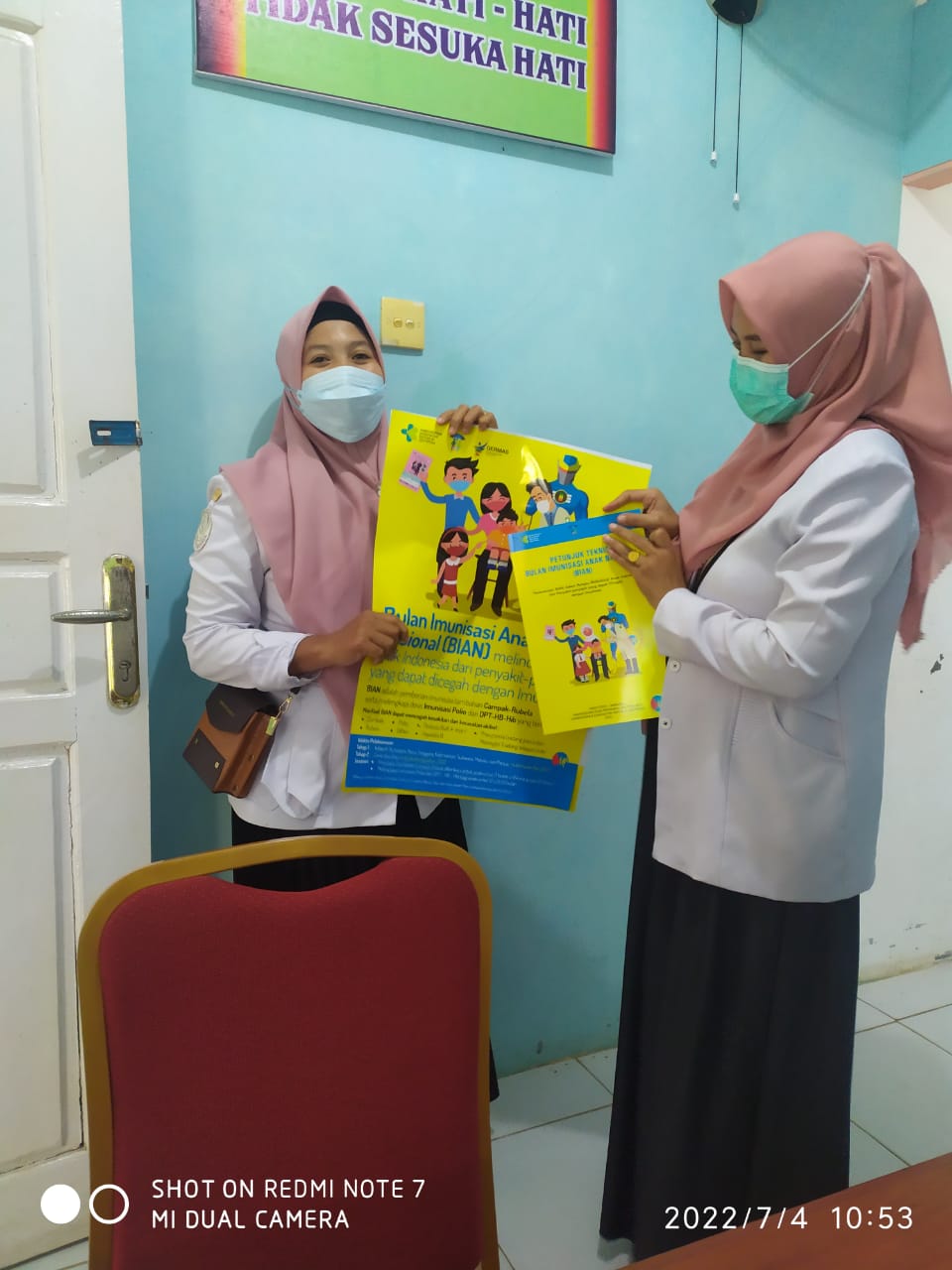 Puskesmas Tanjung  Beringin distribusikan brosur dan petunjuk teknis tentang BIAN ( Bulan Imunisasi 