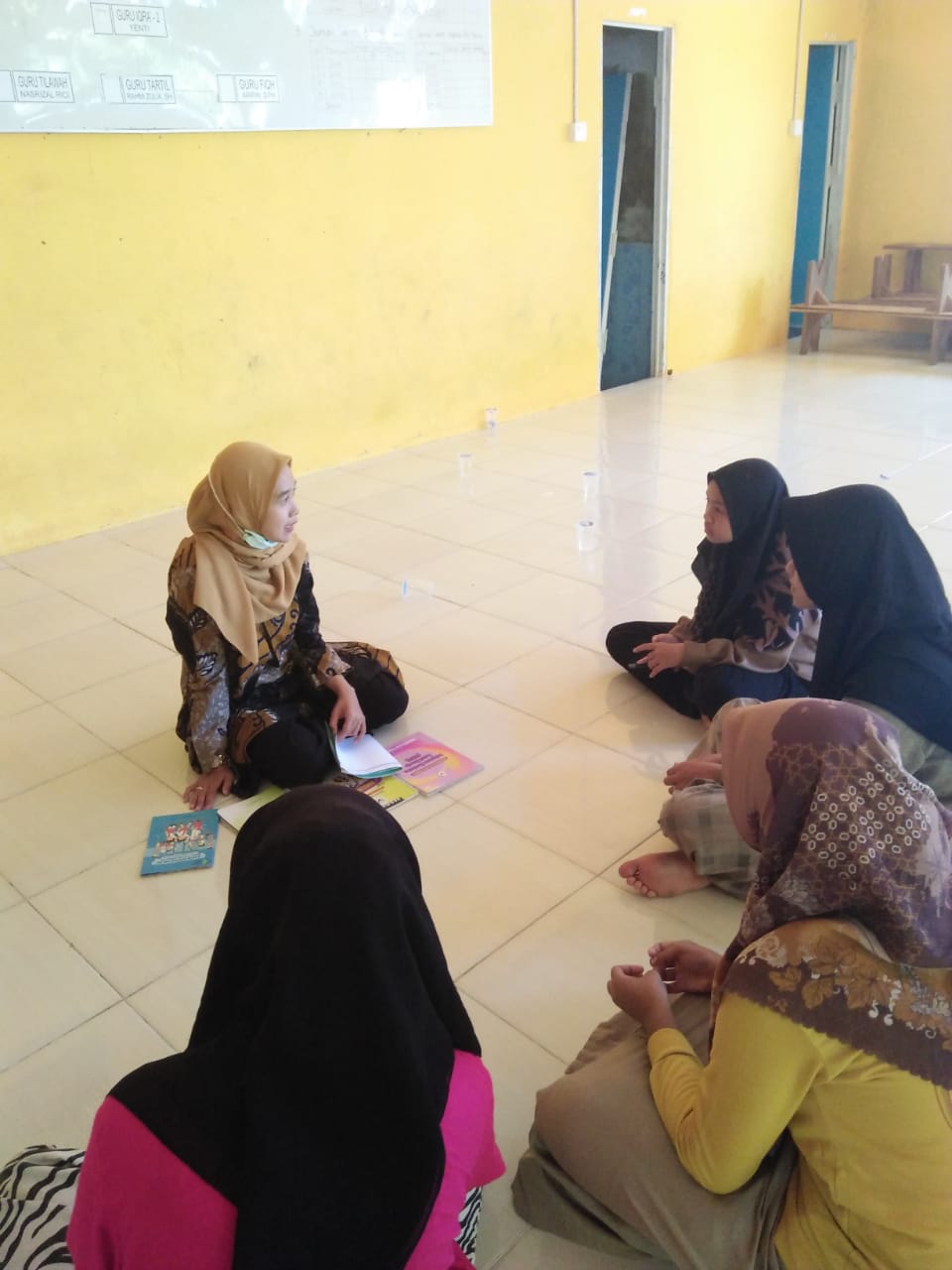 Program KIA Puskesmas Lumpo melaksanakan kegiatan kelas ibu hamil di nagari bukik kaciak.