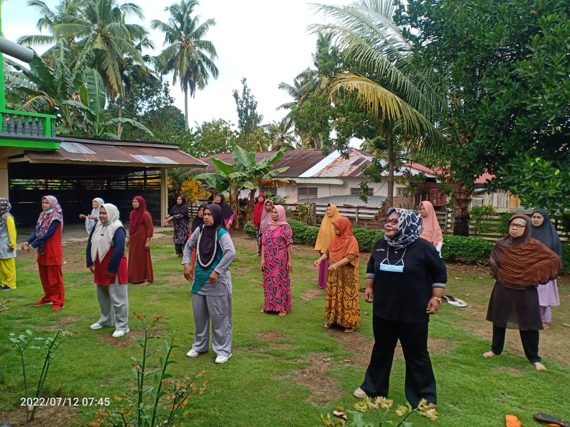 BPJS menyelenggarakan pekan senam Prolanis bagi peserta JKN serentak dalam rangka HUT BPJS