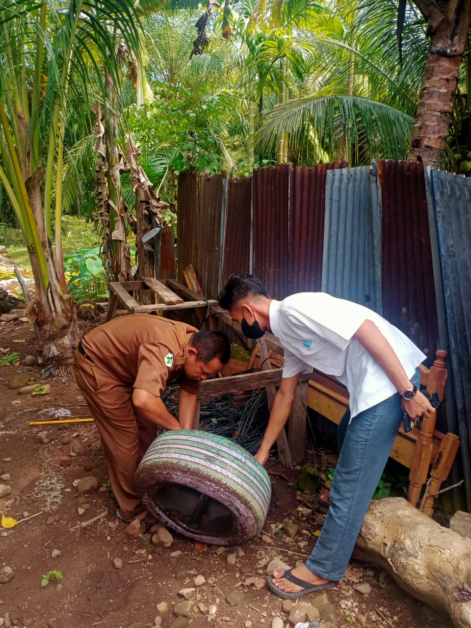 PUSKESMAS RAHUL KUNJUNGI RUMAH PASIEN DEMAM BERDARAH