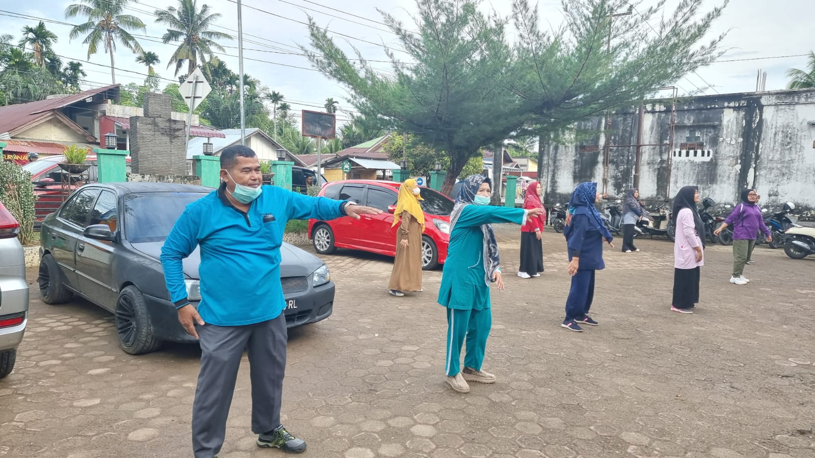 Dalam rangka memperingati HUT ke-54 BPJS Kesehatan pada Selasa (12/7/2022) Puskesmas Air Haji mengad