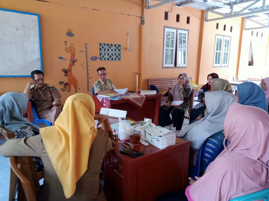 PUSKESMAS TANJUNG MAKMUR LAKUKAN PEMERIKSAAN BUKU POSYANDU DAN KIE