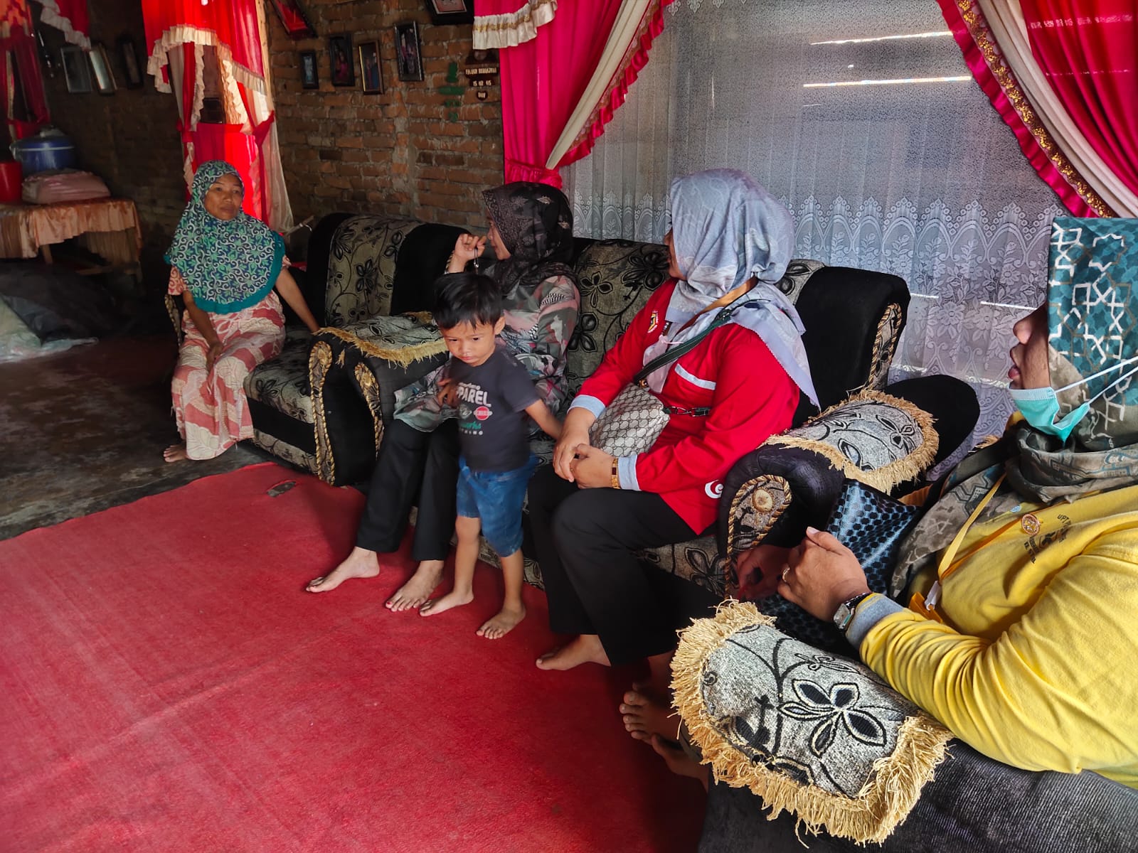 UPT.PUSKESMAS SURANTIH                JUMAT,15 JULI 2020  LAKUKAN INTERVENSI PIS-PK