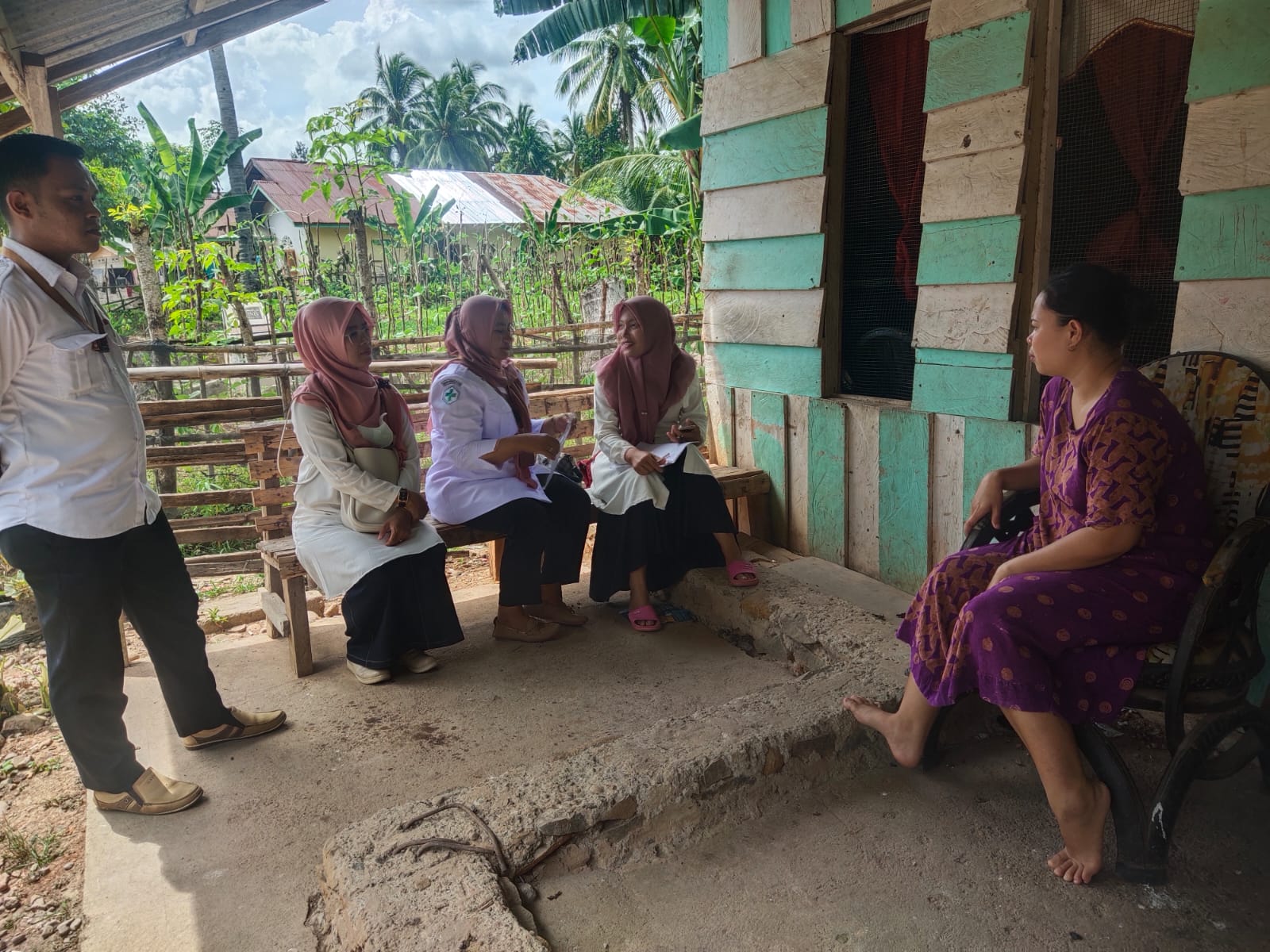 UPT.PUSKESMAS SURANTIH LAKUKAN \"INTERVENSI PIS-PK\" NAGARI RAWANG GUNUNG MALELO-KAMPUNH GUNUNG MALE
