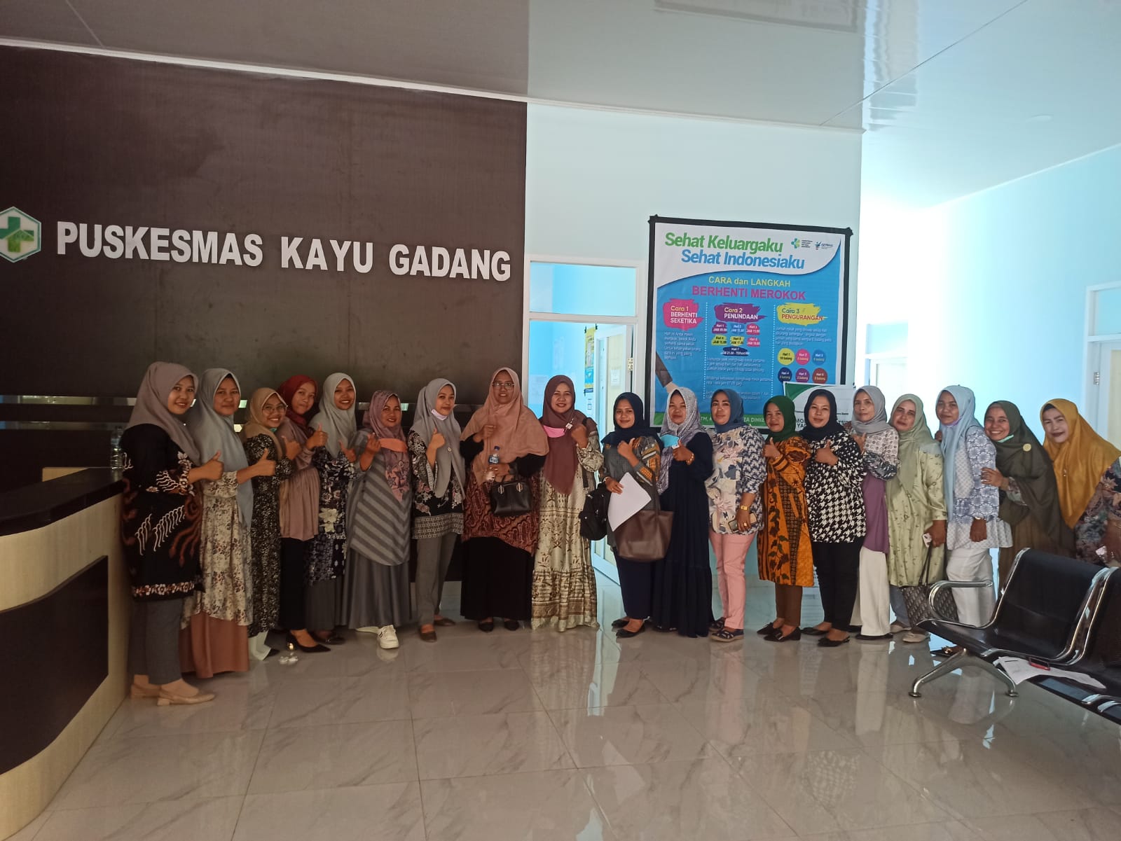 PEMBINAAN PENGENDALIAN PERIZINAN, REGISTRASI PUSKESMAS KAYU GADANG DENGAN SISTEM SISDMK