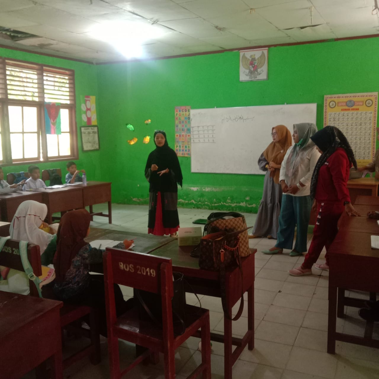 Puskesmas IV Koto mudik \" Penjaringan Murid Baru Sekolah Dasar dan Kegiatan Pembagian Obat Pencegah