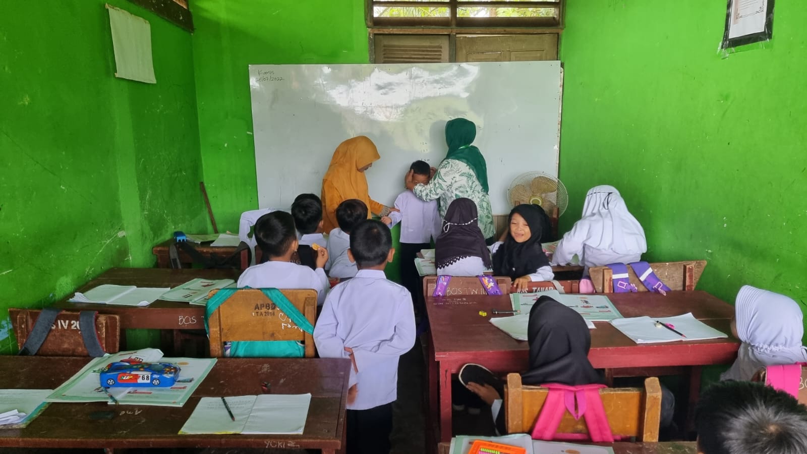 PUSKESMAS AIR HAJI LAKUKAN KEGIATAN INTEGRASI PROGRAM UKS DAN KESEHATAN OLAHRAGA 