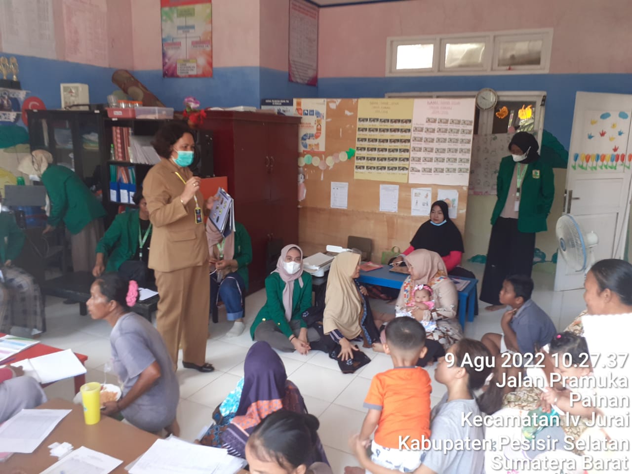 Petugas KB Puskesmas Salido , lakukan Penyuluhan KB di Posyandu Dahlia 2 di Kanagarian Painan Selata