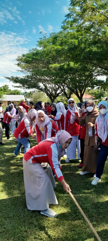 Puskesmas Salido Juara 1 Lomba Tarik Tambang Pi antar Instansi di Kecamatan IV Jurai