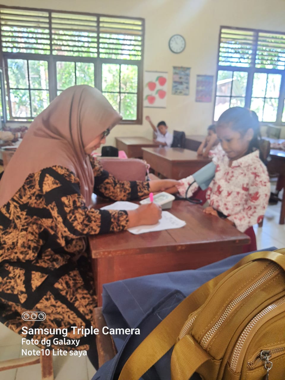 PELAKSANAAN PENJARINGAN KESEHATAN  di SDN 08 Pd Panjang di Wilayah Puskesmas Kambang.