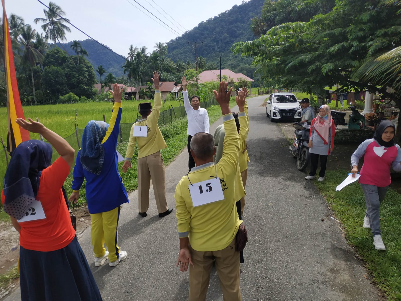 Pemeriksaan Kebugaran, yang di laksanakan oleh TIM PTM dan Kesjaor Puskesmas IV Koto mudik
