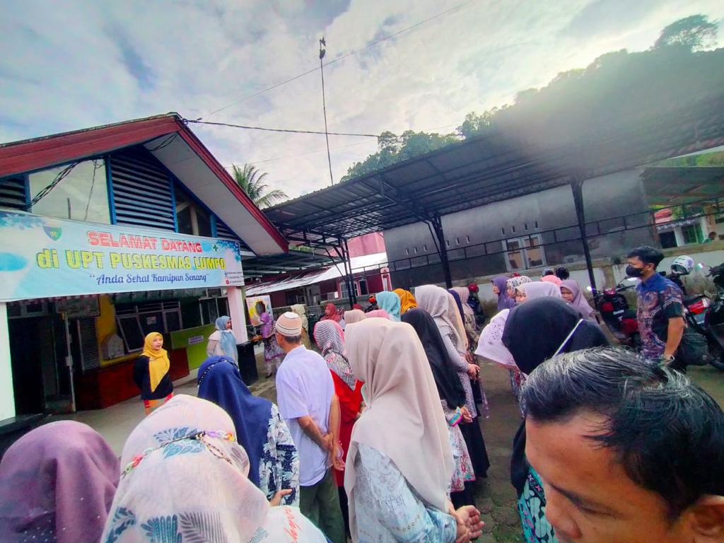 KUNJUNGAN SEKRETARIS DINAS KESEHATAN KAB PESISIR SELATAN KE PUSKESMAS LUMPO.