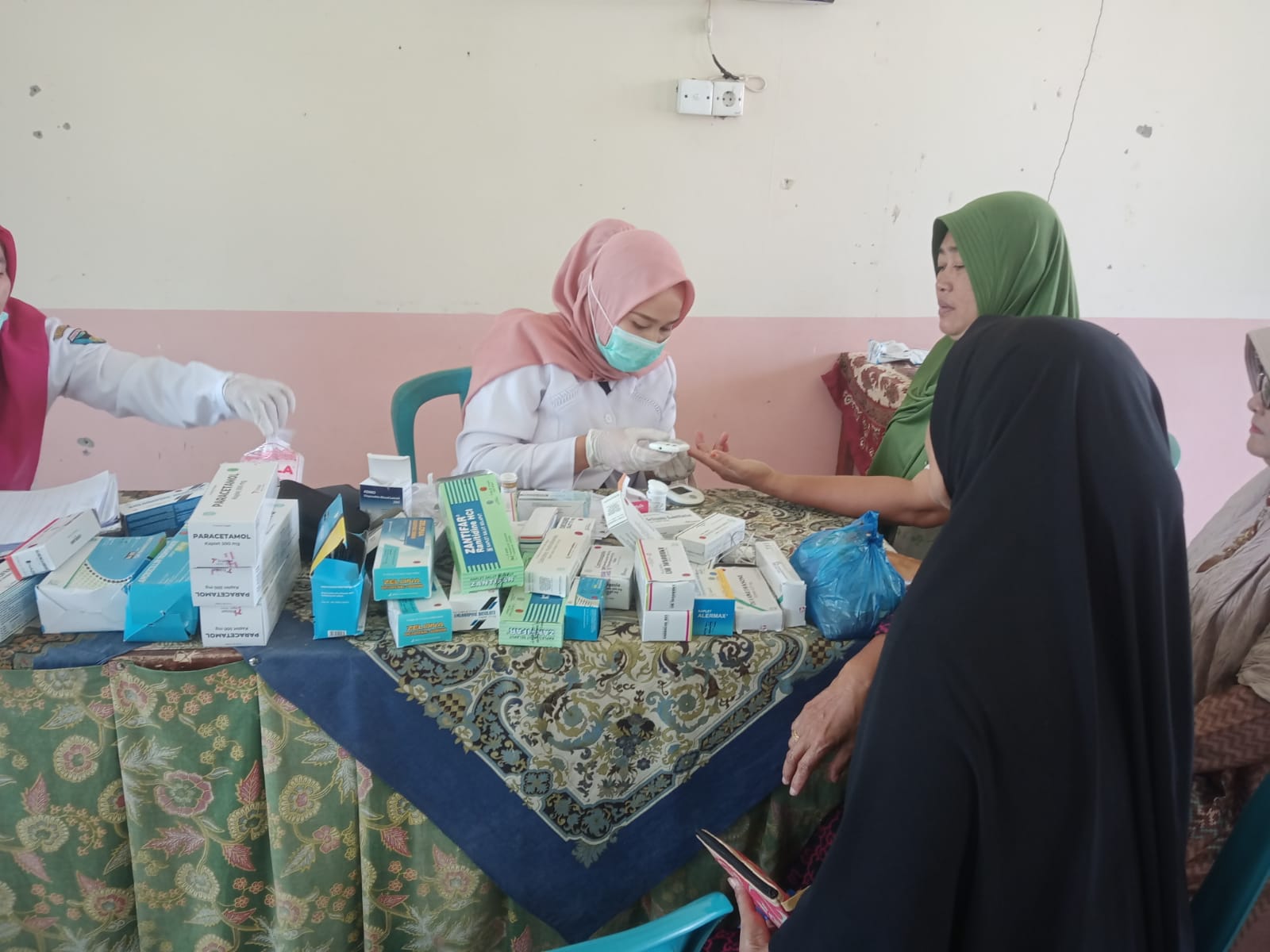 Puskesmas Air Haji laksanakan kegiatan posyandu lansia di pasar lama air haji