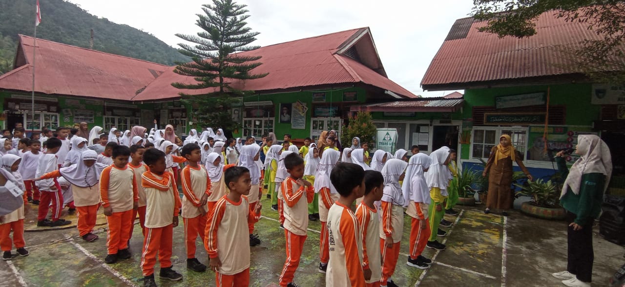 GEBYAR GERMAS DI SD 01 ASAM KUMBANG