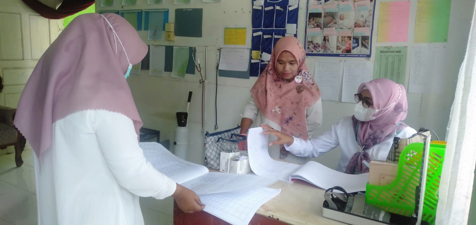 Monitoring dan Penyeliaan Pasilitatif Ke Poskesri Kayu Gadang Nagari Koto Nan Tigo Utara Surantih