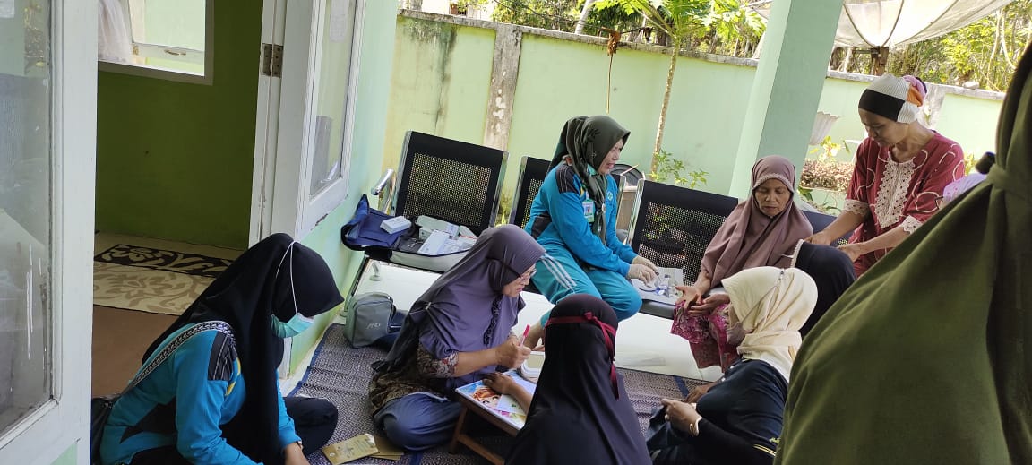 PUSKESMAS B. SELASA LAKUKAN POSBINDU PTM (PENYAKIT TIDAK MENULAR) dan LANSIA di NAGARI PASIA PELANGA