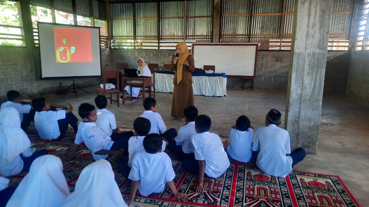 PENYULUHAN KEPADA KADER PKPR DI MTSN 11 KAYU KALEK , UPT PUSKESMAS KOTO BARU