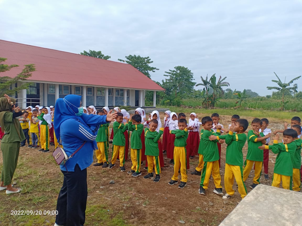 Kegiatan Kesorga dan GERMAS di SD negeri  11 Puskesmas Tapan  \"
