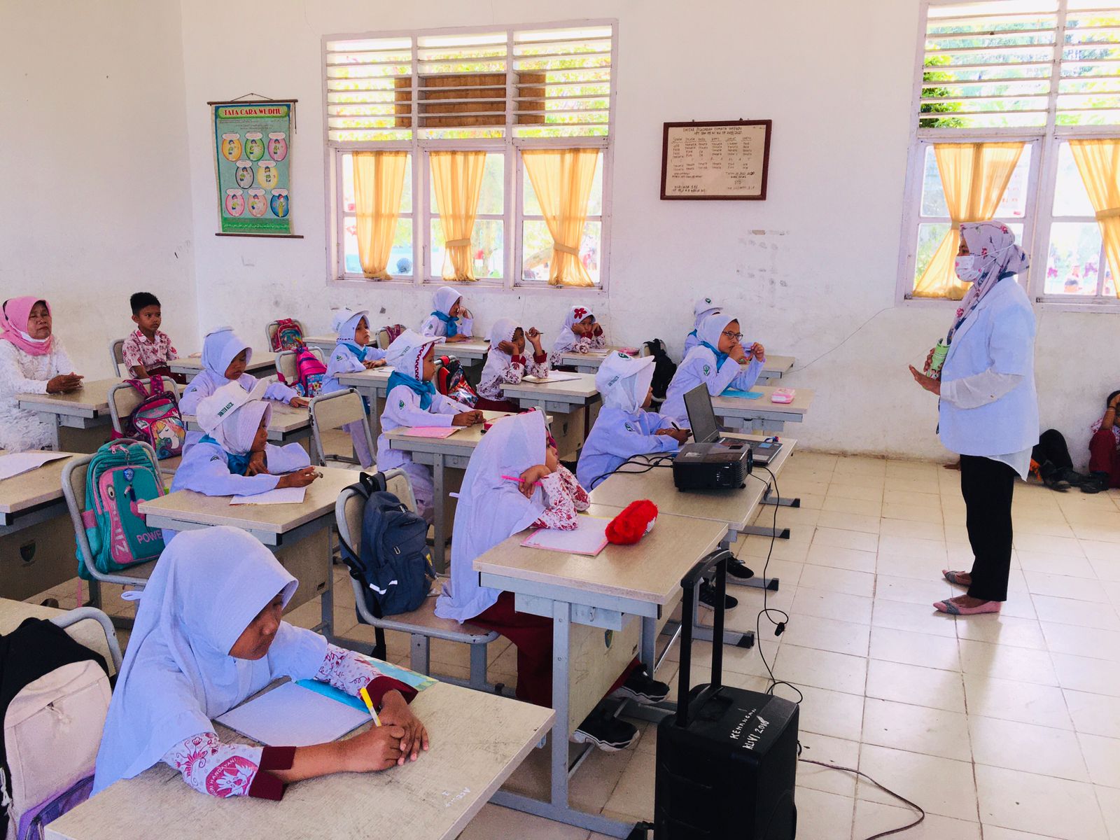 Pelatihan Dokter Kecil di SD 09 Nilau Puskesmas Tapan \" 