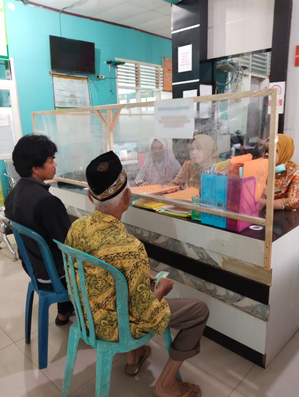 PUSKESMAS AIR HAJI KAMIS,22 SEPTEMBER 2022     LAKSANAKAN LAYANAN RUANGAN REKAM MEDIK