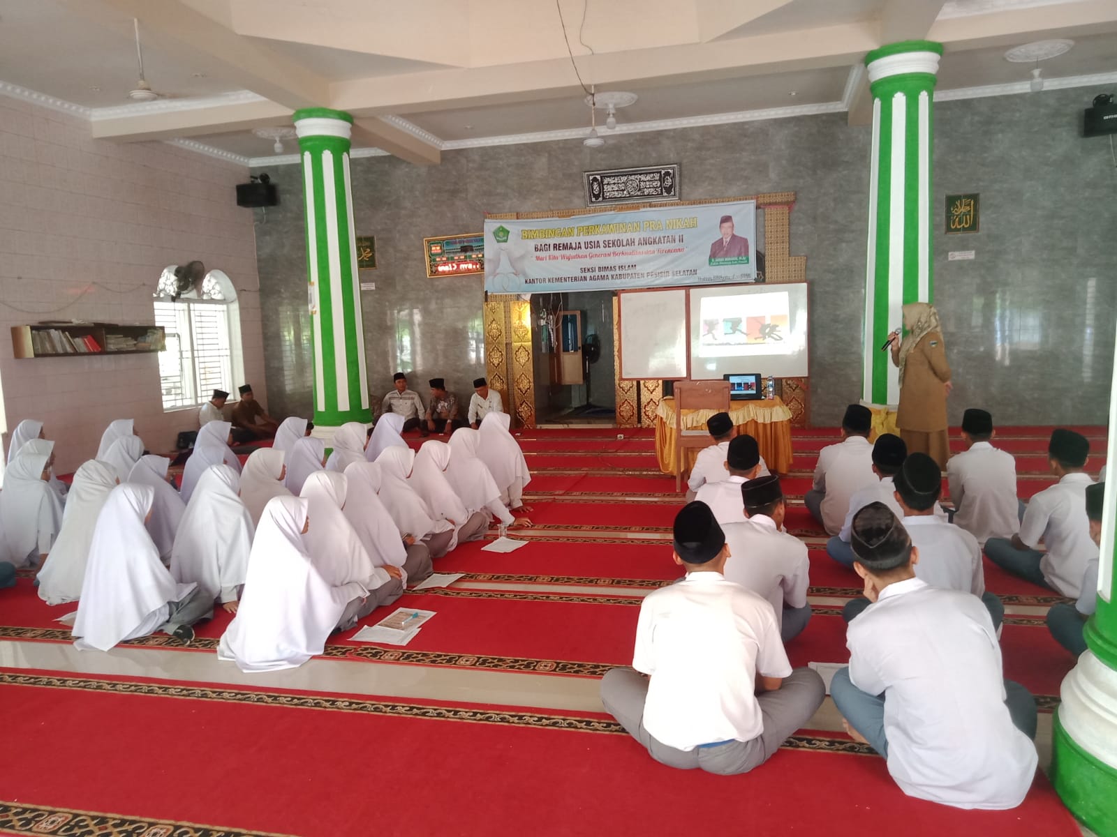 KESEHATAN PRODUKSI ( KESPRO ) REMAJA DI PASANTREN SABILUL JANNAH TIMBULUN   Pusk Kayu Gadang
