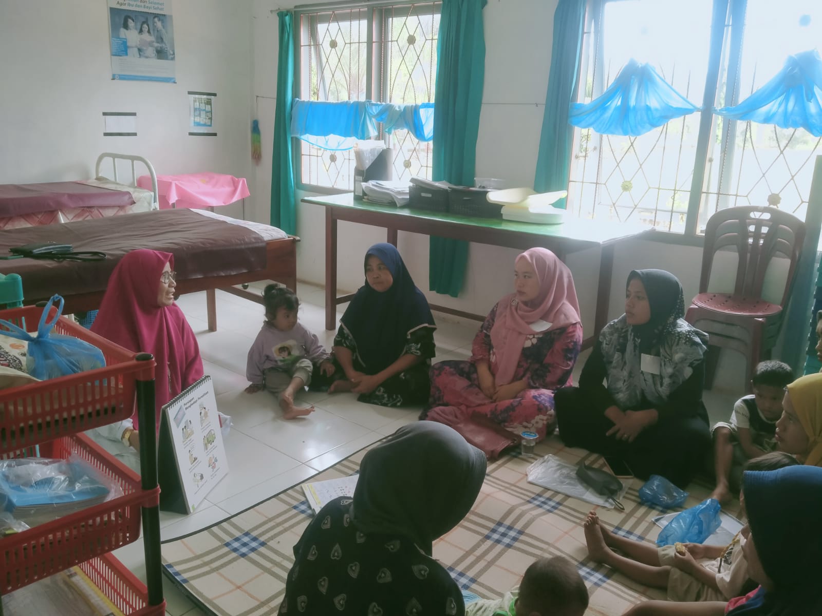  Kelas ibu hamil, pertemuan 1 kelas ibu hamil di Puskesmas Air Haji nagari muaro gadang timur.