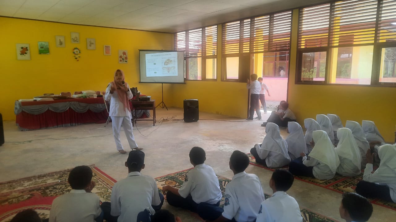 PENYULUHAN KEPADA KADER PKPR DI SMP 4 LENGAYANG,WILKER UPT PUSKESMAS KOTO BARU