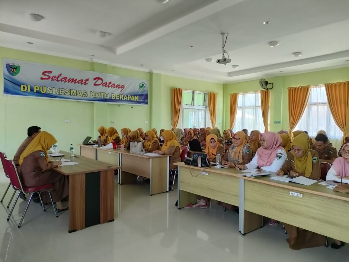 Puskesmas Koto Berapak melakukan Lokmin bulanan di Aula Puskesmas Koto Berapak.