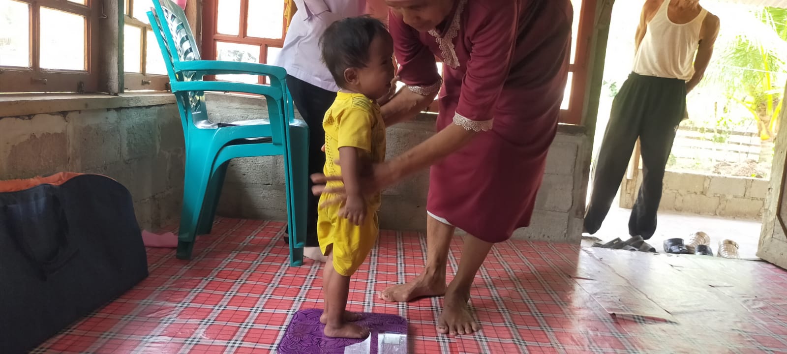 Puskesmas   Air Haji pelacakan Bayi dan Balita Gizi Buruk/Stunting dan Bumil KEK ke nagari