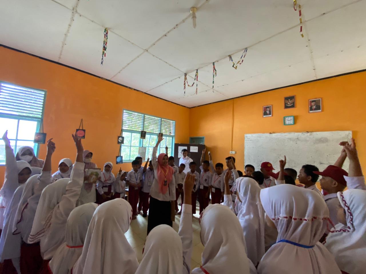 Pemicuan STBM di SDN 33 Koto Rawang Puskesmas  Salido,
