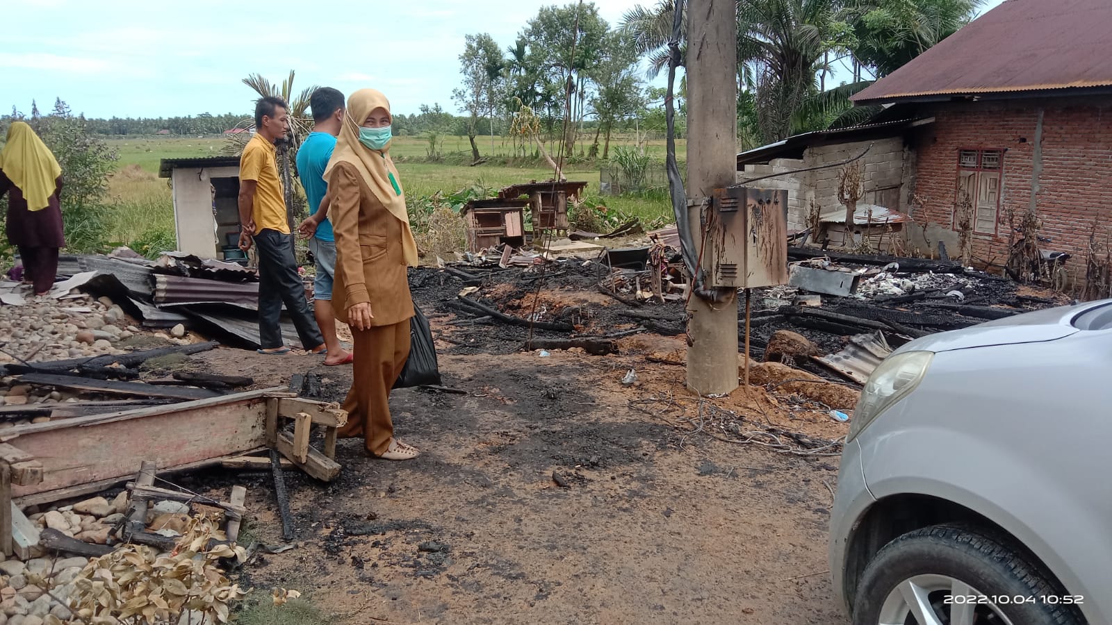 Kunjungan bencana kebakaran di   nagari sungai tunu oleh petugas puskesmas balaiselasa