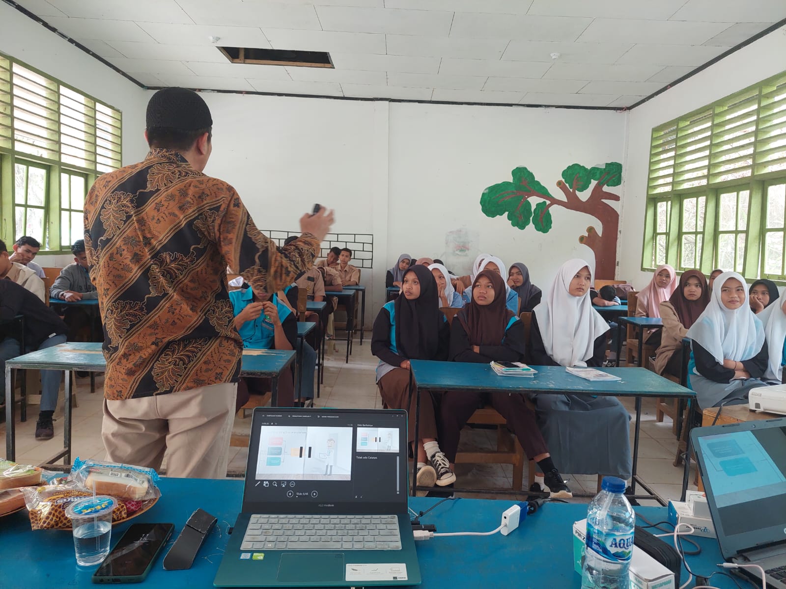 Kegiatan PKPR di SMK Teknologi Wilayah kerja Puskesmas kambang.