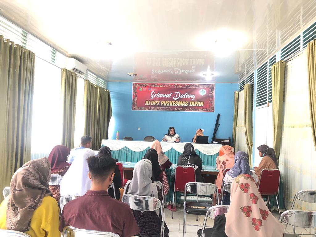 \" Pertemuan internal puskesmas Tapan dalam hal follow -up persiapan reakreditasi \"