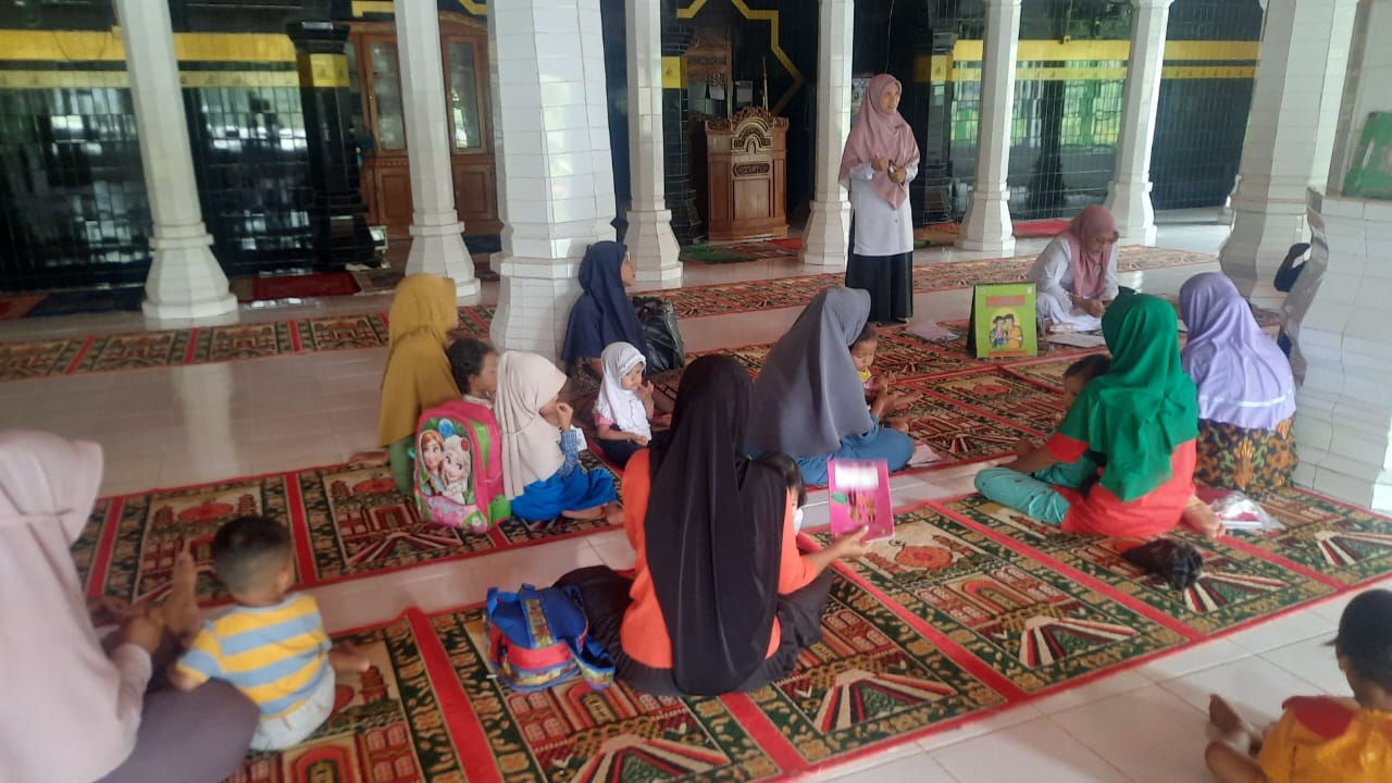 KELAS IBU BALITA DI KAMPUNG KOTO KANDIS NAGARI KAMBANG TIMUR  UPT PUSKESMAS KOTO BARU