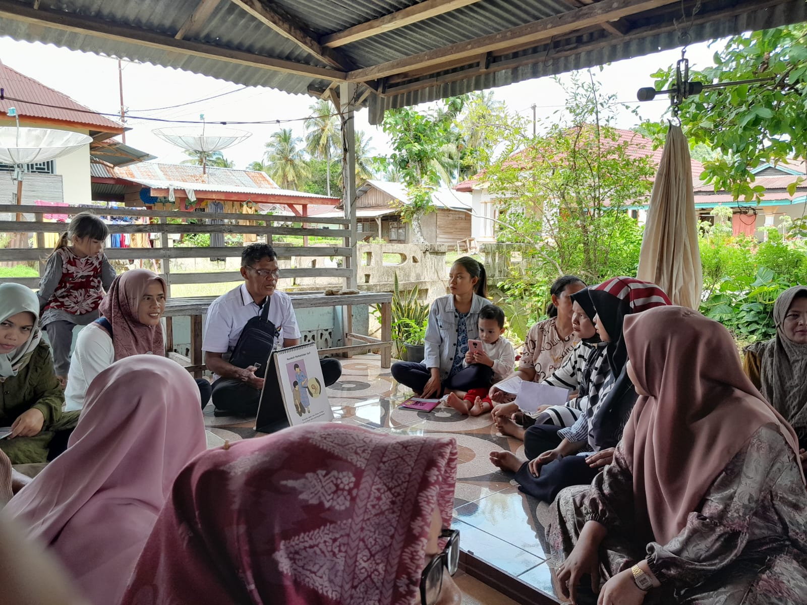 KELAS IBU HAMIL DI POSKESRI KOTO MARAPAK  Puskesmas Kayu Gadang