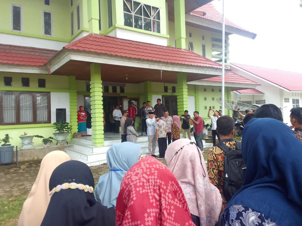 PUSK LUMPO UPACARA BERSAMA DI KANTOR CAMAT IV JURAI DALAM RANGKA MEMPERINGATI PENDATAAN REGISTRASI S