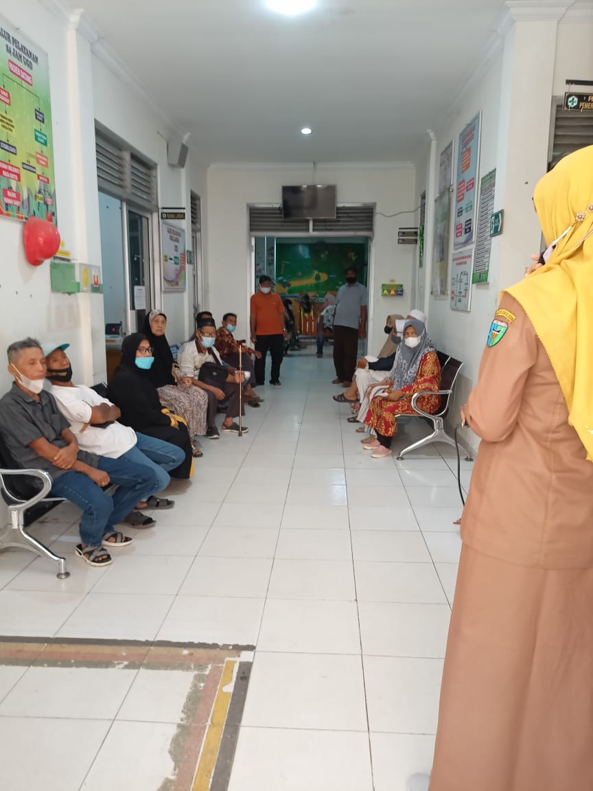Penyuluhan Cara Cerdas Gunakan Obat di Puskesmas Salido