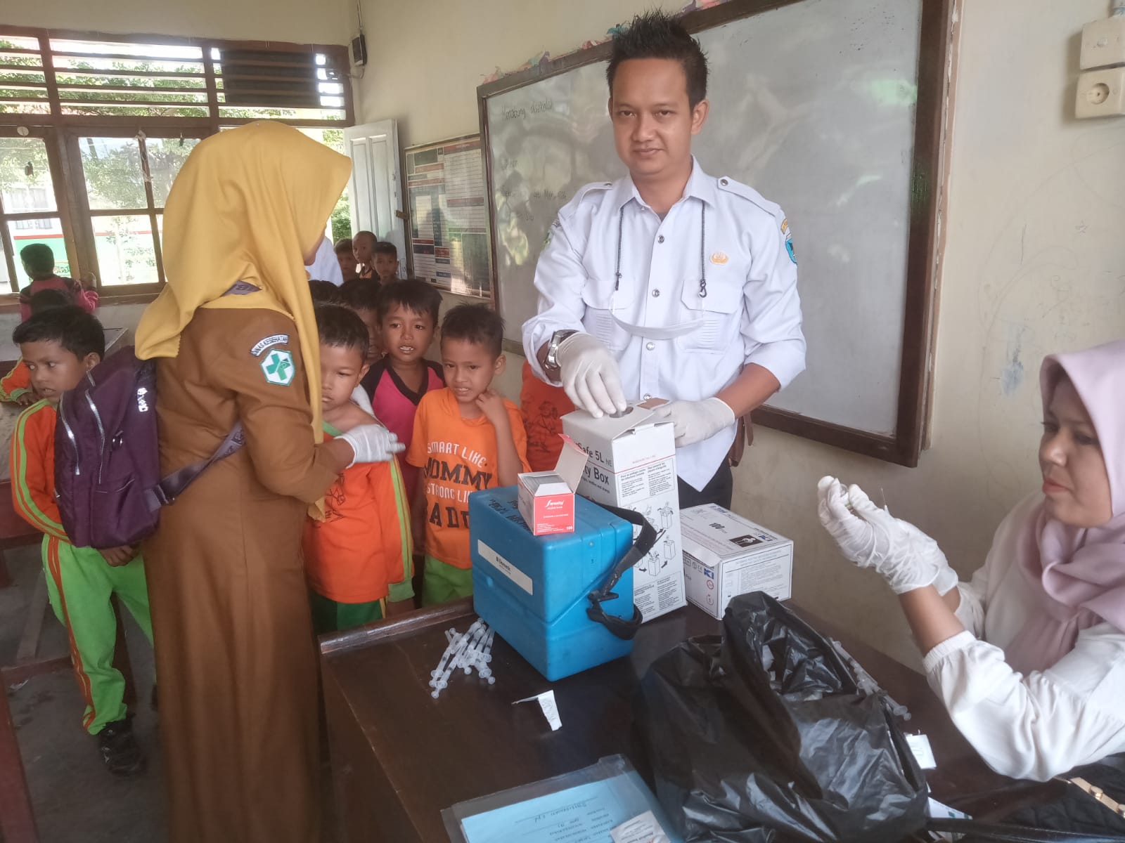 Kegiatan Bulan Imunisasi Anak Sekolah ( BIAS )  Puskesmas Air Haji, 