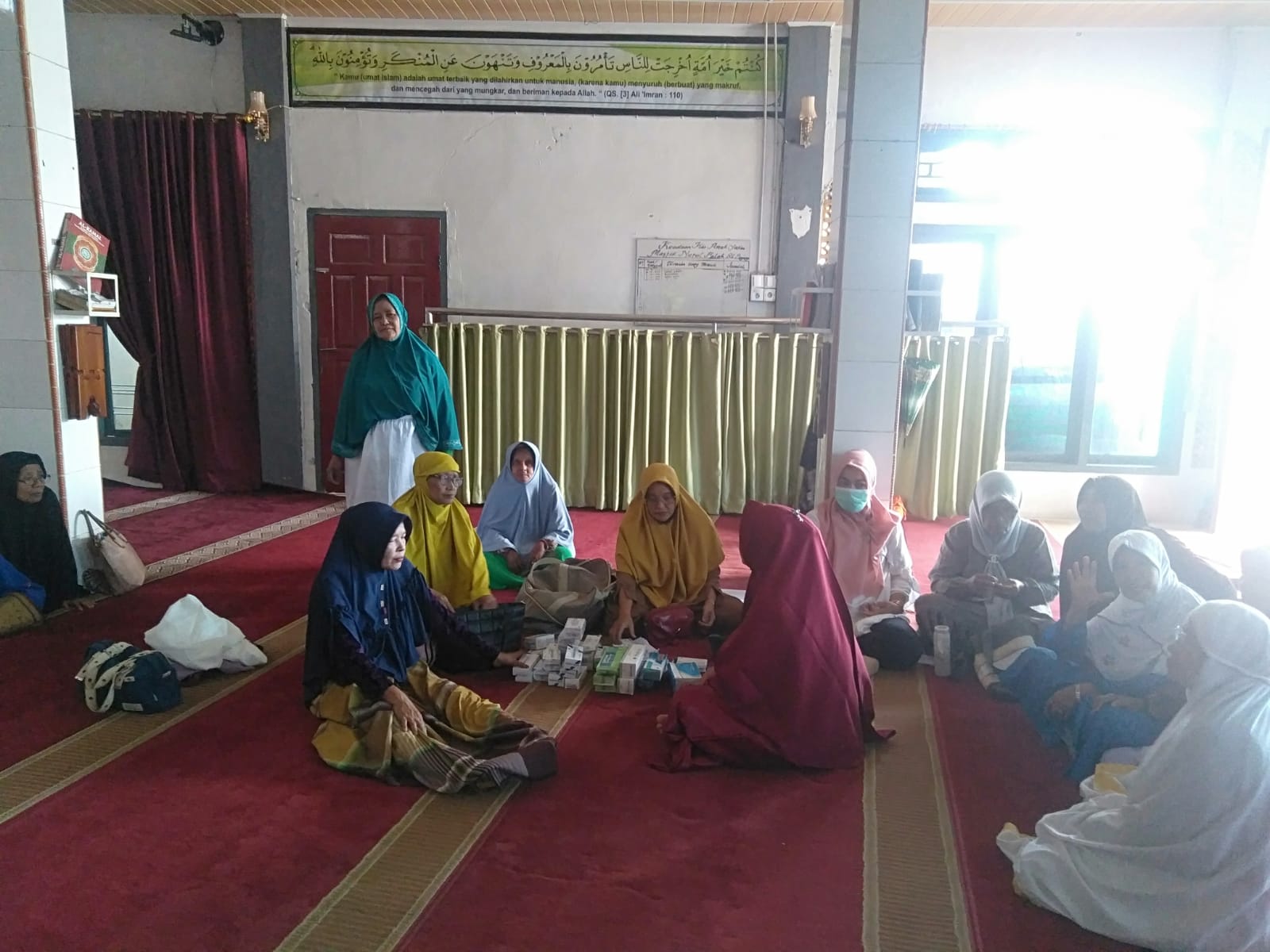 Puskesmas Air Haji laksanakan Posyandu Lansia Di Pasar Air Haji Hari Selasa 