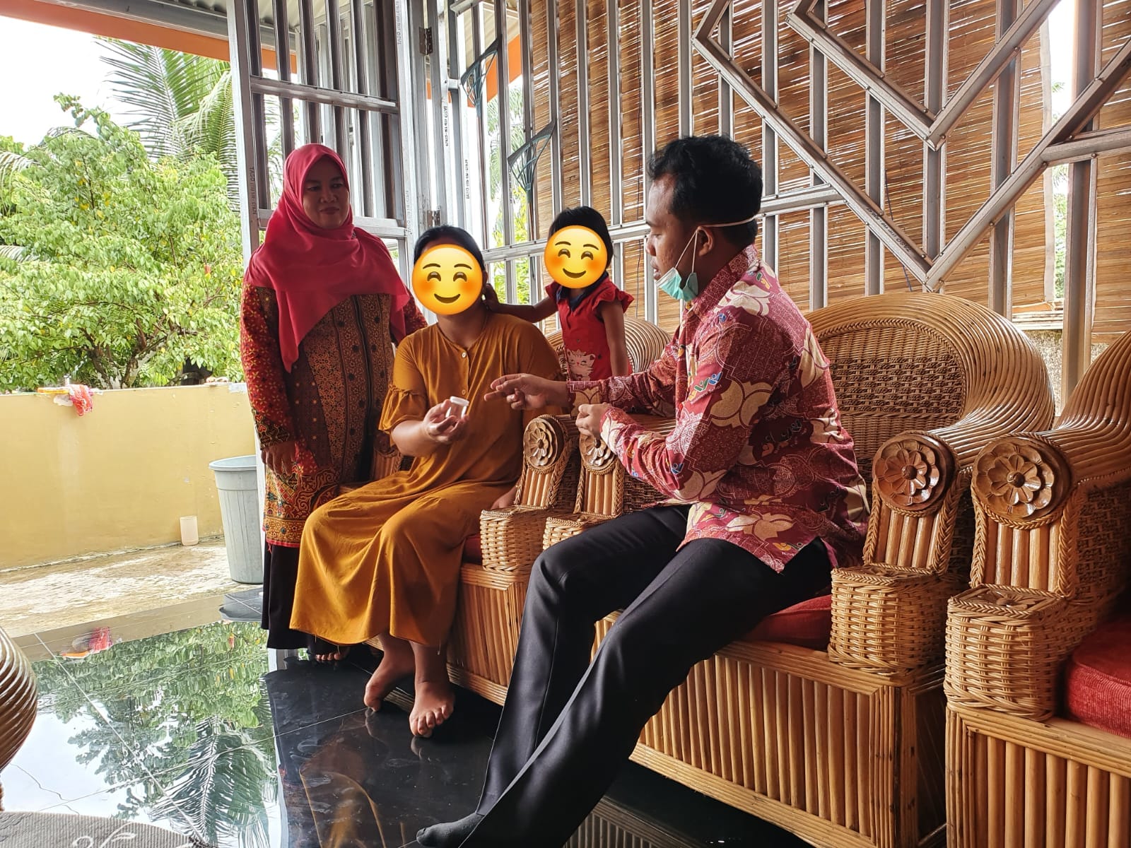Puskesmas Tanjung  Makmur dan Bidan Desa Nagari sungai pulai  lakukan kunjungan rumah balita yg terd