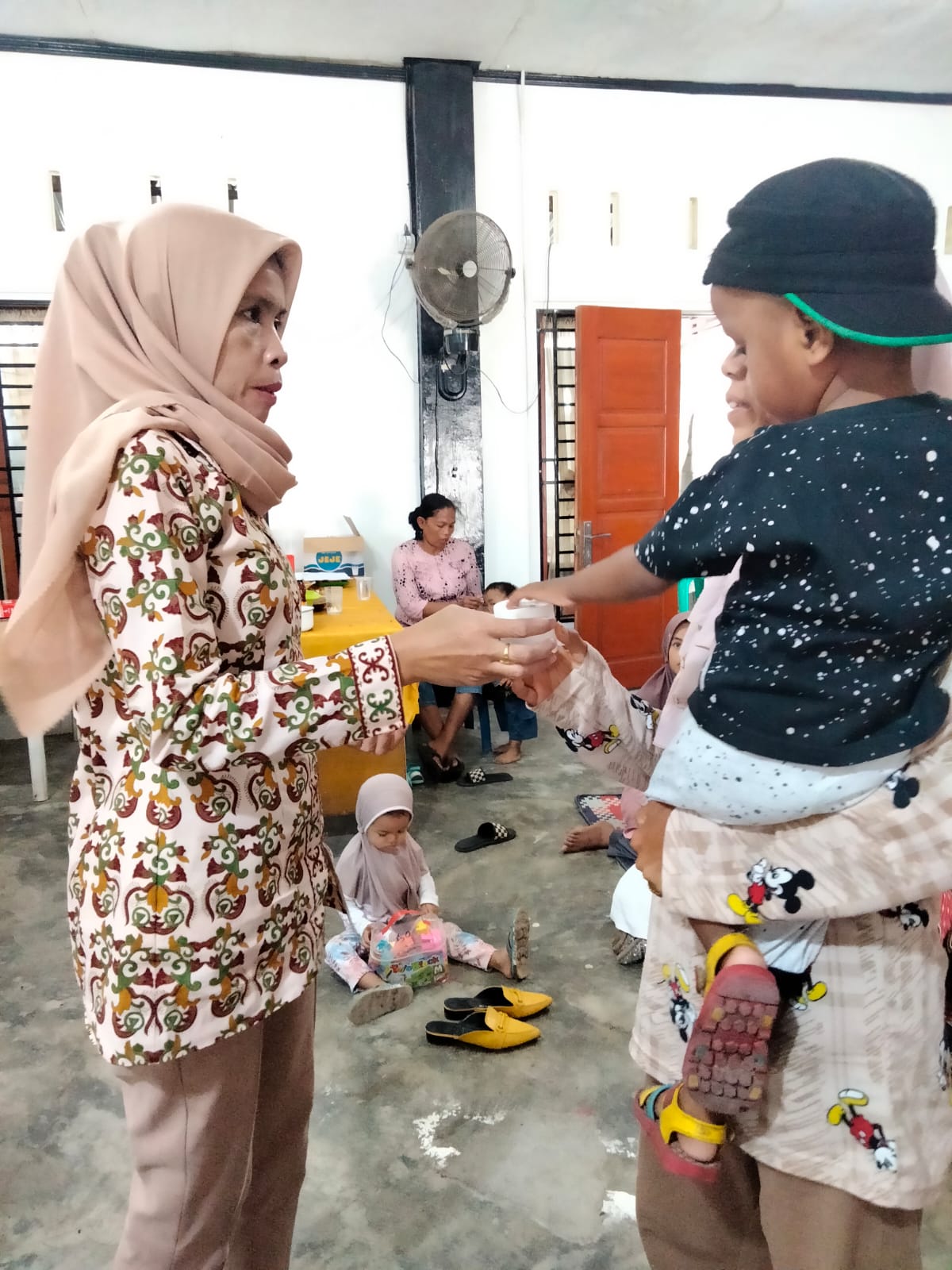 PEMERIKSAAN TELUR CACING PADA ANAK BALITA STUNTING PUSKESMAS KAYU GADANG