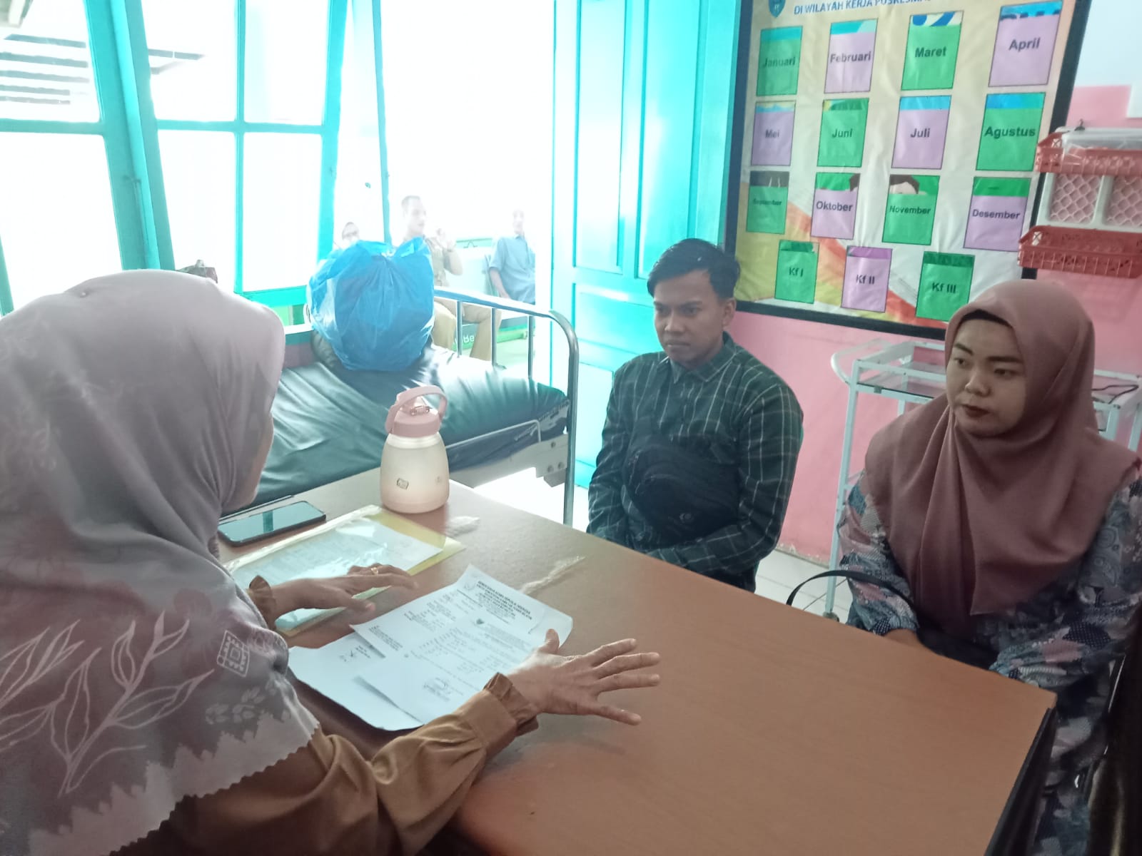 Konseling calon pengantin oleh Bidan Koordinator puskesmas asam kumbang