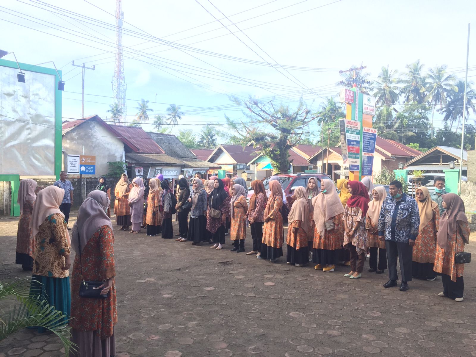 PUSKESMAS AIR HAJI  KAMIS,27 OKTOBER 2022 LAKSANAKAN APEL PAGI 