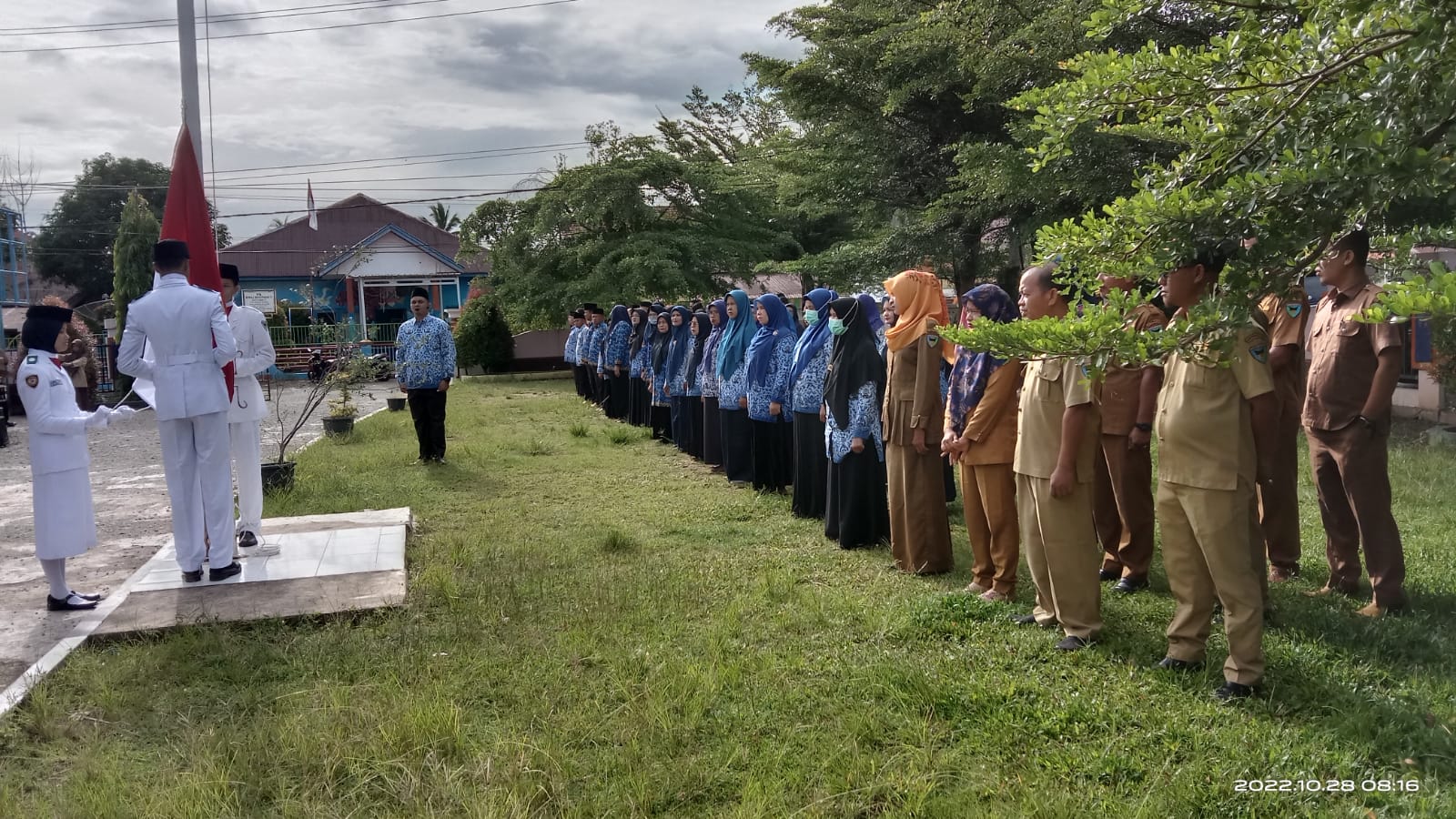 PUSKESMAS BALAI SELASA IKUT MELAKSANKAN UPACARA PERINGATAN HARI SUMPAH PEMUDA