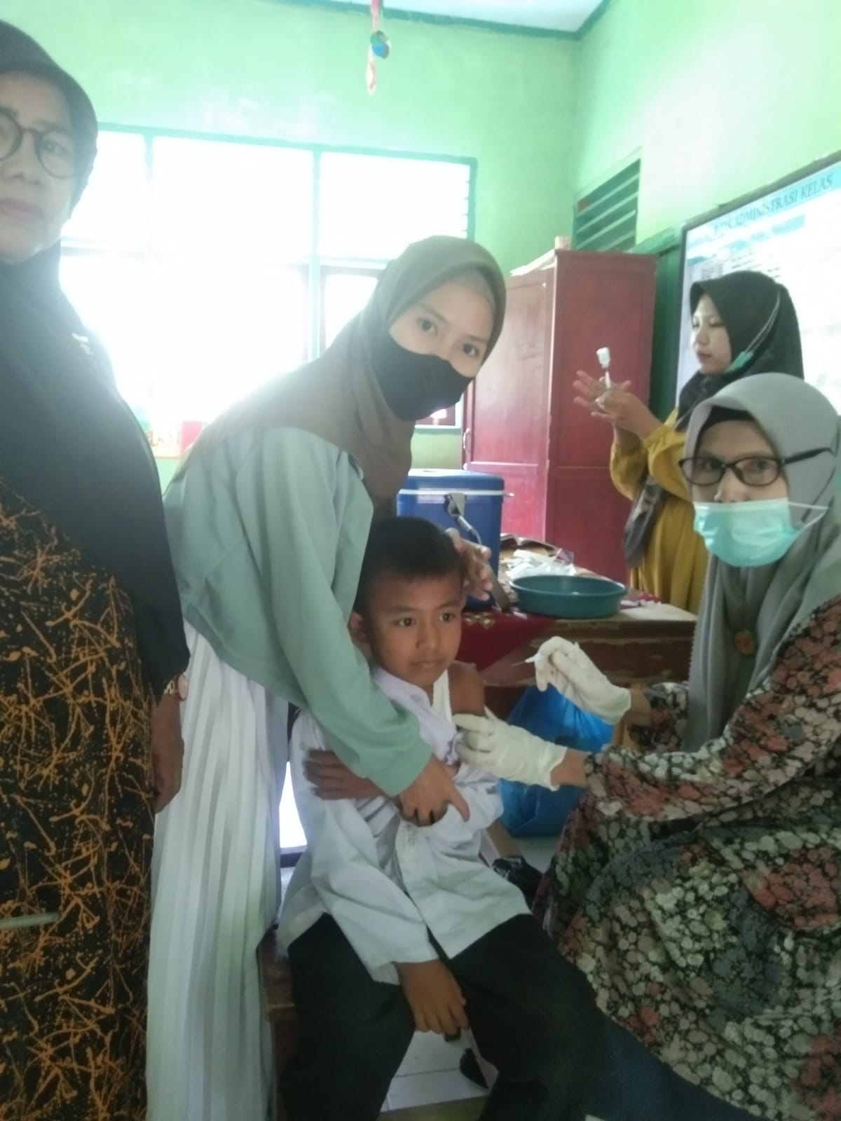 PELAKSANAAN BULAN IMUNISASI ANAK SEKOLAH (BIAS) DT DAN TD di SDn 29 TERATAK TEMPATIH