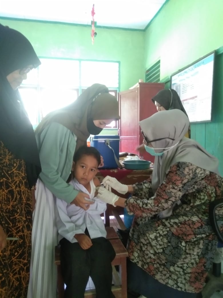 PUSKESMAS IV KOTO MUDIK  PELAKSANAAN BULAN IMUNISASI ANAK SEKOLAH (BIAS) DT DAN TD di SDn 25 dan 02 